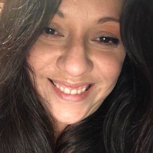 Meet your Posher, Loura